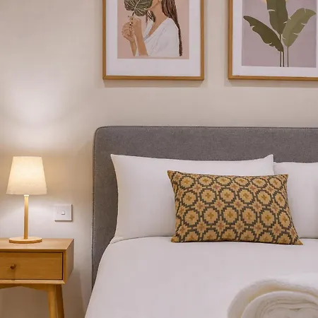 Stylish 3bdrm 3bathrm Near Balluta Bay, St Julians 公寓 *