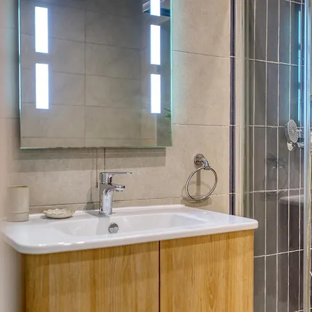 Stylish 3bdrm 3bathrm Near Balluta Bay, St Julians Saint Julian's