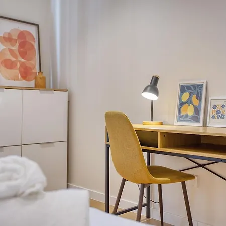 Stylish 3bdrm 3bathrm Near Balluta Bay, St Julians 公寓 *
