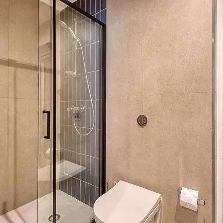Stylish 3bdrm 3bathrm Near Balluta Bay, St Julians 公寓 Saint Julian's